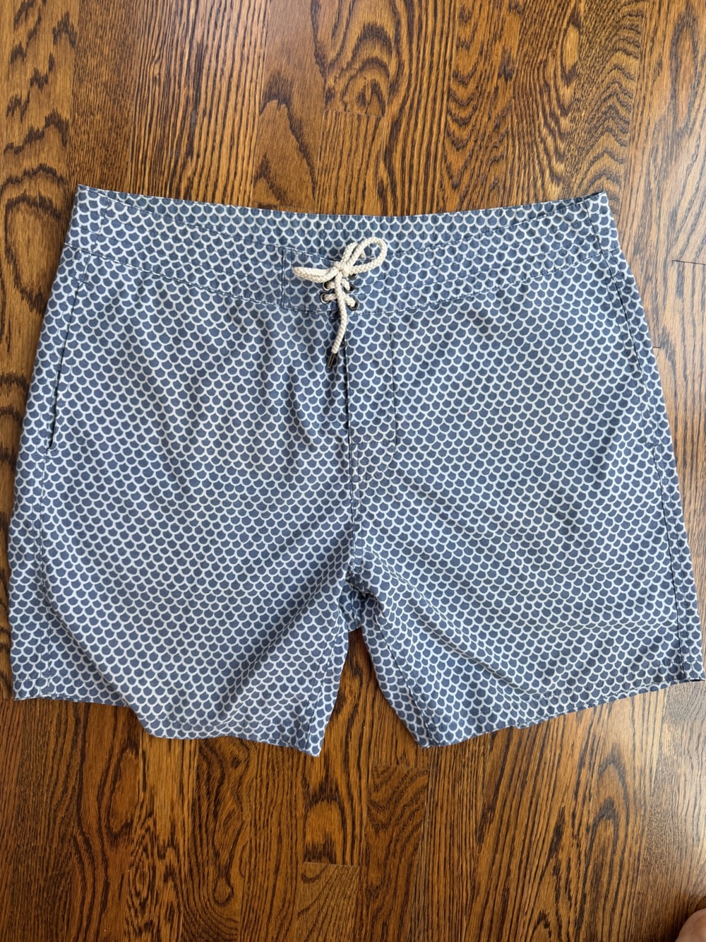 Faherty Men’s Navy and White Geometric Swim Shorts